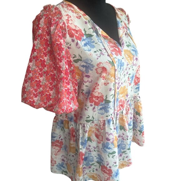JODIFL Floral Blouse with Short Puff Sleeves - Picture 2 of 6